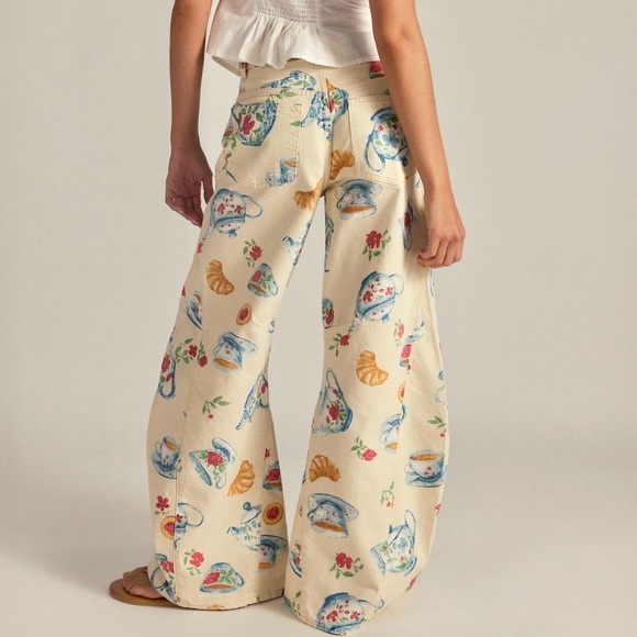 NWT FP x We The Free Eden Print Wide-Leg Slouchy Flare Jeans - Picture 6 of 16